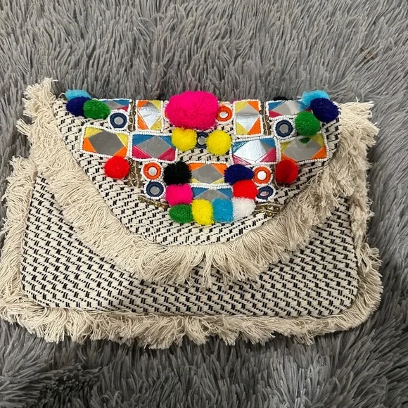 Sam Edelman Circus Jaiden Clutch with metal strap NWOT - Picture 3 of 4